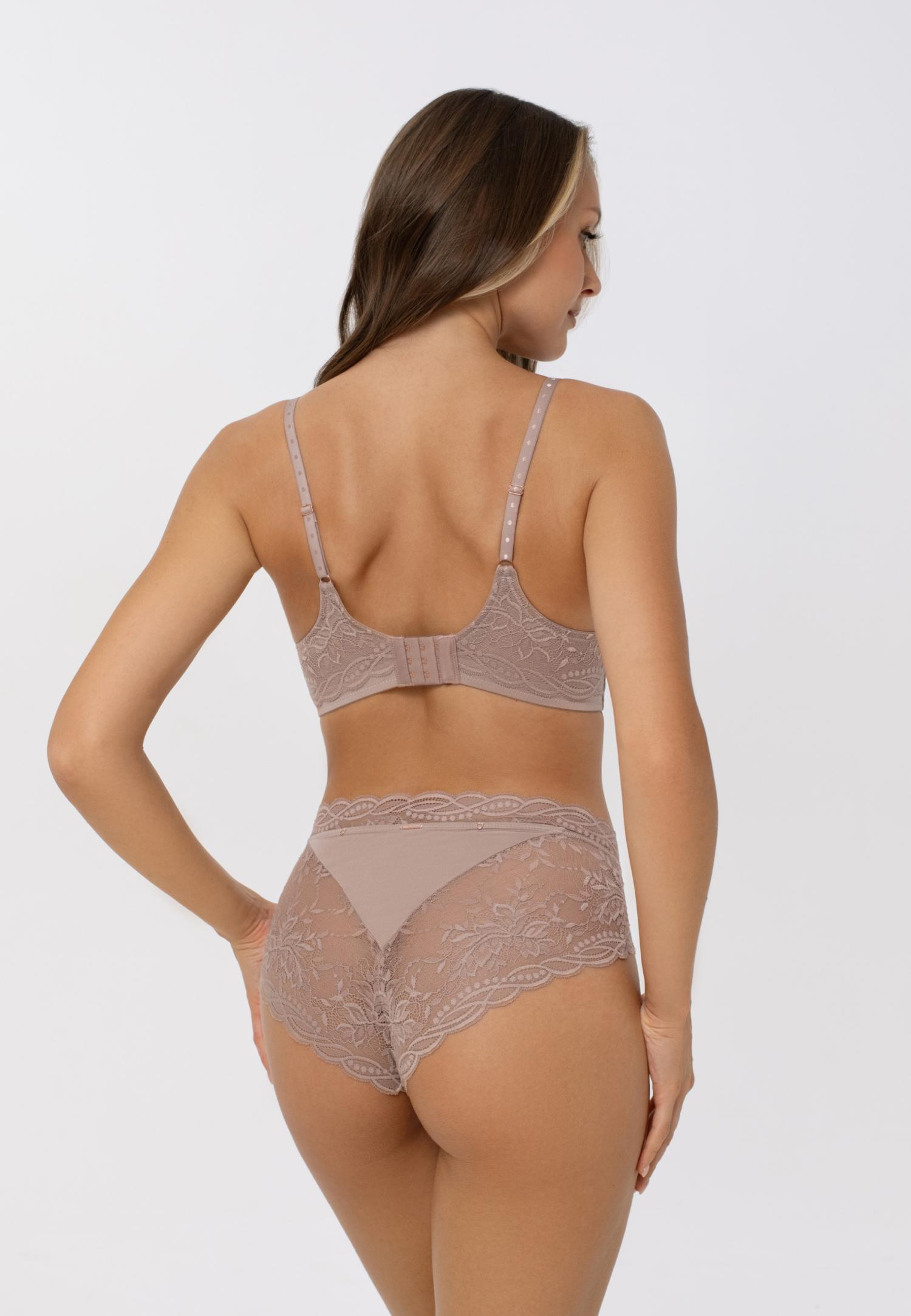 Высокие трусы бразилиана из кружева S25-0696-W2-BZO-LZ Marc & André